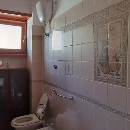 Per Turisti E Famiglie Lägenhet *